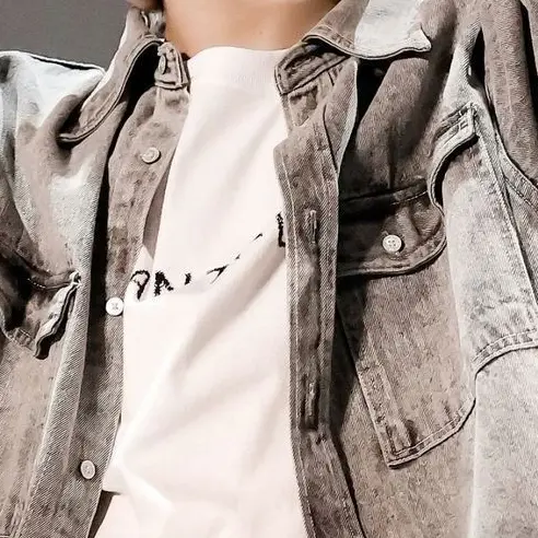 mkhcjmjn의 이동혁