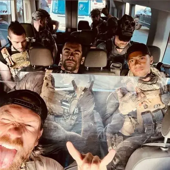 DemureWool1351의 TF141 Love Island