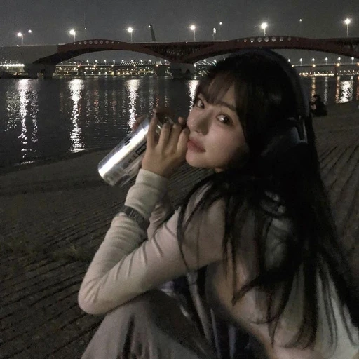 김지우
