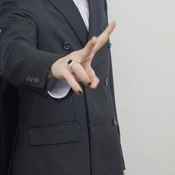 滉斗 。