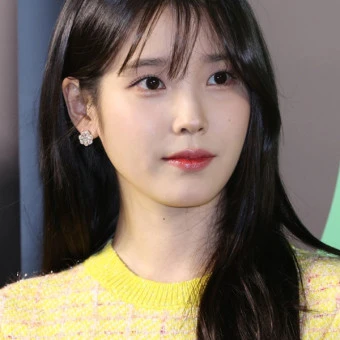 16년차 가수 아이유
