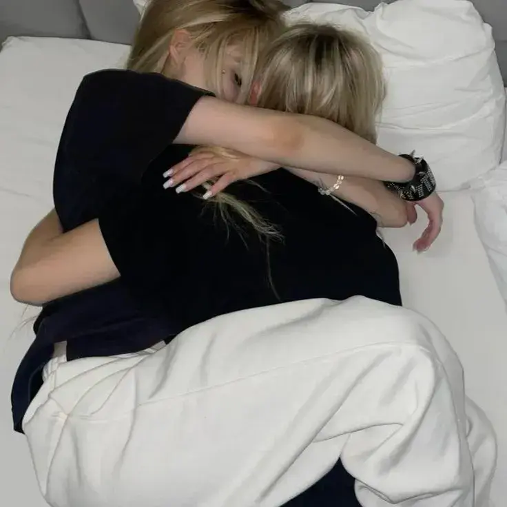 NeatComic0500의 Elara - Secret Girlfriend (GL)