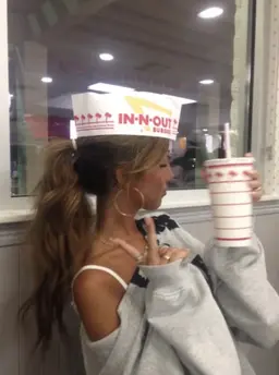 Profile image of Naomi