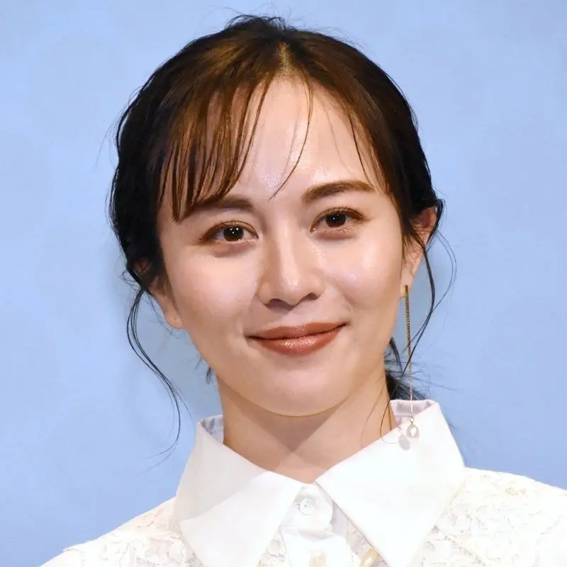 ItchyScore3428의 姉お姉ちゃんは芸能人 妹が可愛すぎる