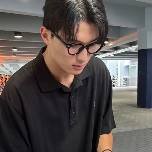 Flex0813의 윤동희