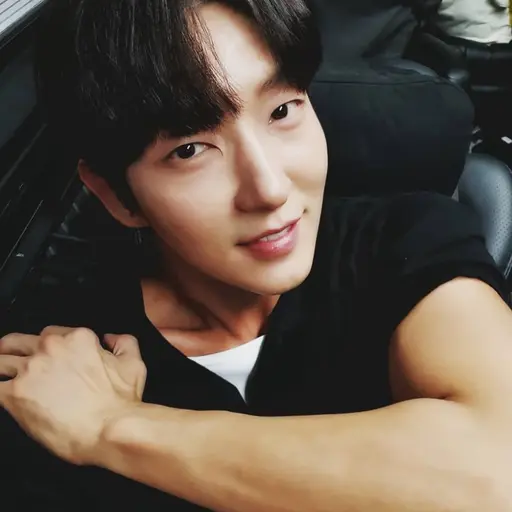 Hyunjinnn의 이준기