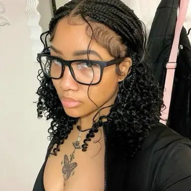 Profile image of Sienna Cross