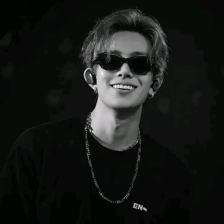 DaftTree3742의 My Idol Husband