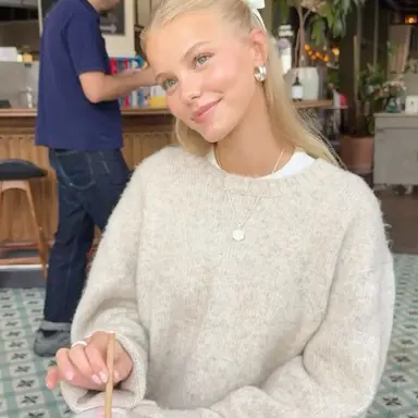 Profile image of Ella Mikhail