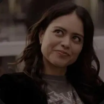 Dat_Cheesey_Goldfish의 Angela Lopez