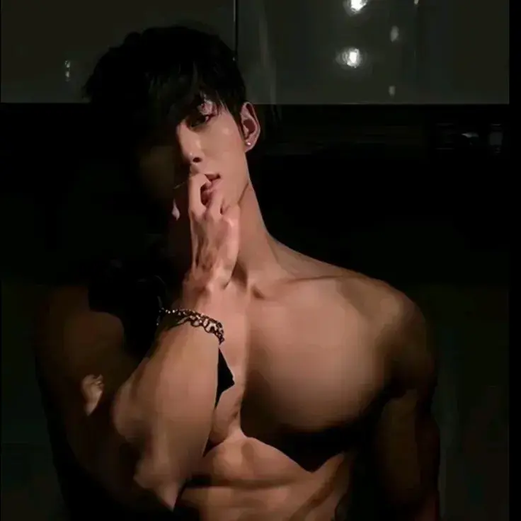 NeedyInk9433의 Adrian Sterling