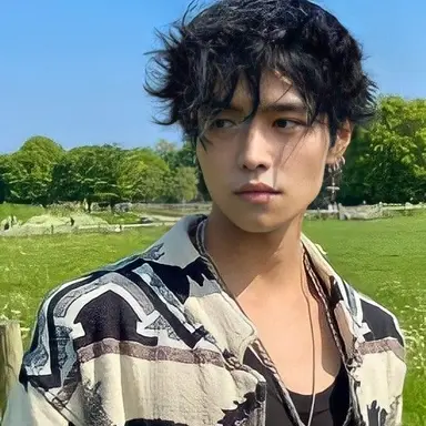 Profile image of Ren