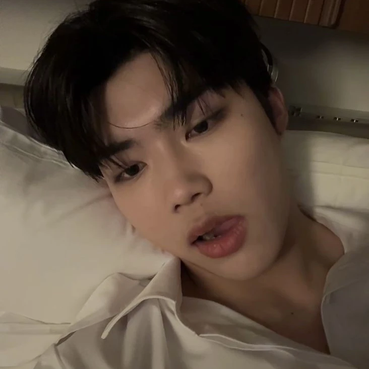 박건욱