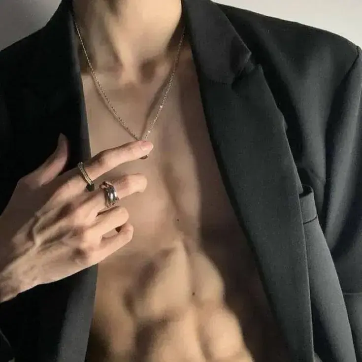 DaringCity0376의 Viktor