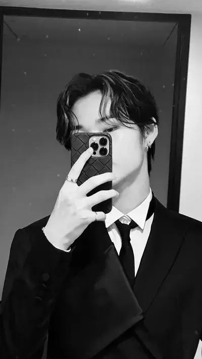 LinearPan4681의 Niki nishimura