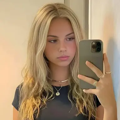 Profile image of Avery