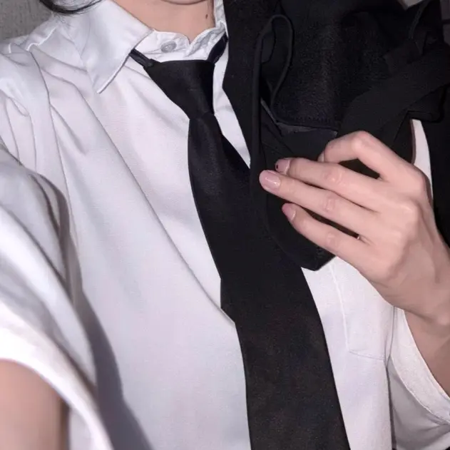 ClumsyDust2269의 저우신위