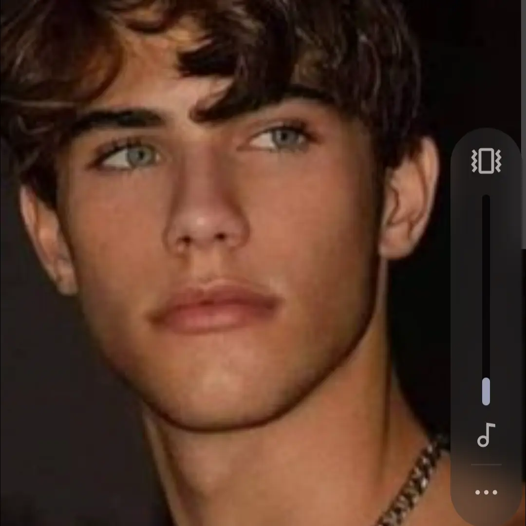 PeachyIndri4517의 Cursed Moonbound