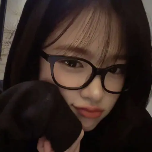 YGRWLLIHI의 안유진