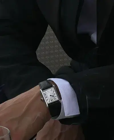 PlumViola4653의 Older Man