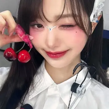 Profile image of 장원영