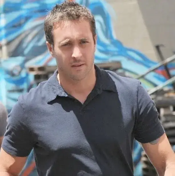 PeachyAsp4638의 Steve McGarrett