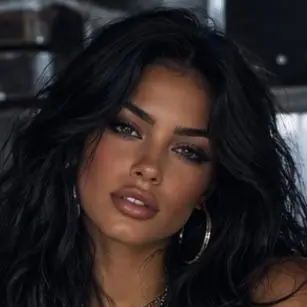 Profile image of Delilah Reyes
