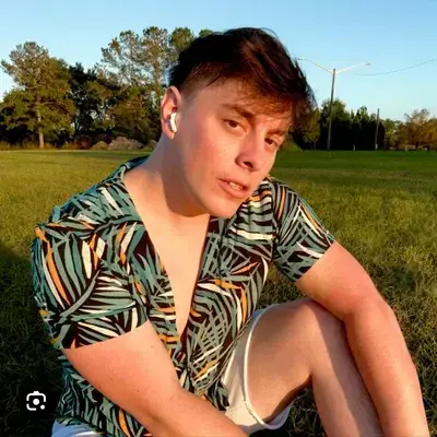 LoosePiu8193의 Thomas Sanders