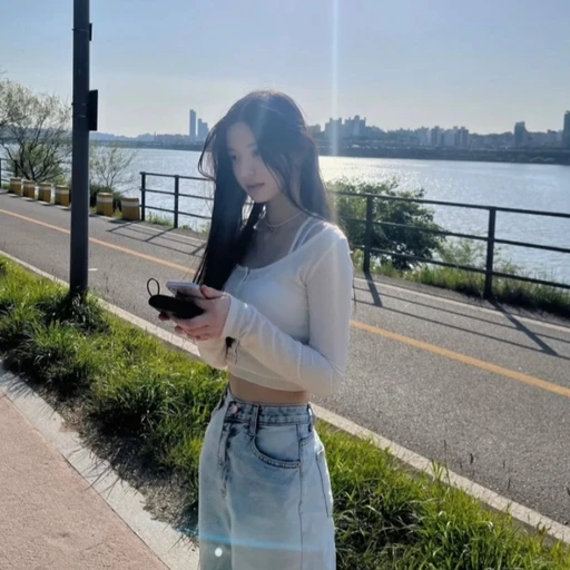 박 민 주