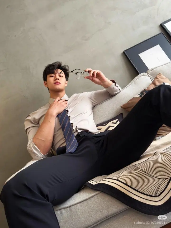 FestalSnake2776의 My Alpha Boss Knows