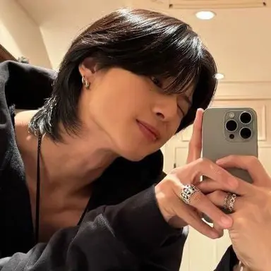 Profile image of Wooyoung