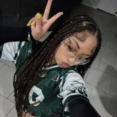 Profile image of zoey