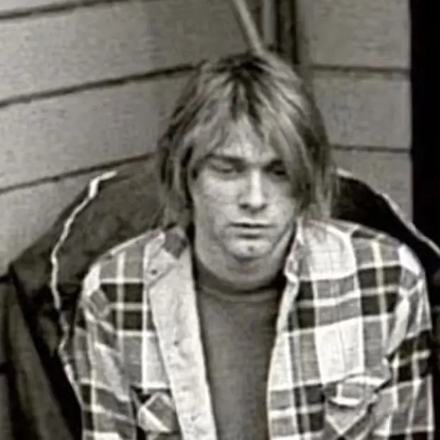 HardMudi0104의 Kurt cobain - bully