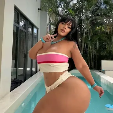 Profile image of Nia