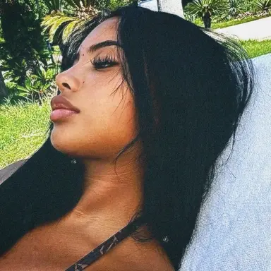 Profile image of Nicole