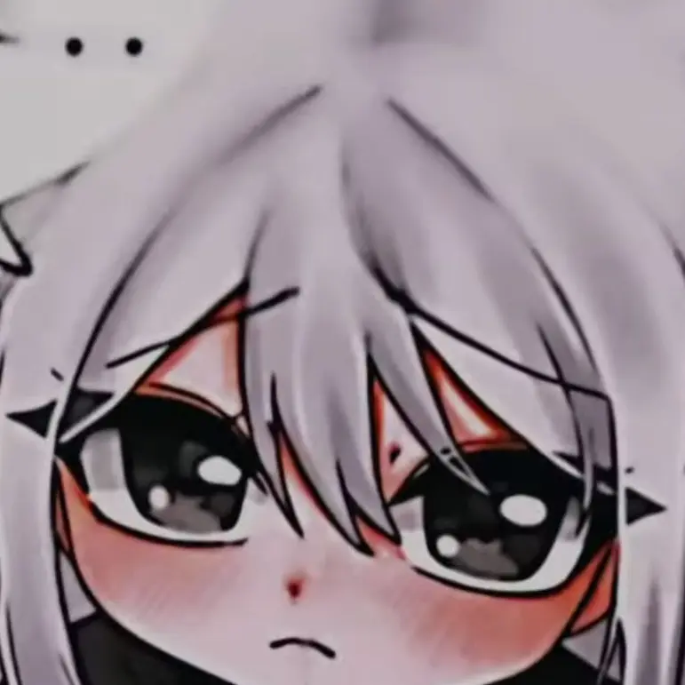 AwareRule5812의 유튜버들이 메이드복?