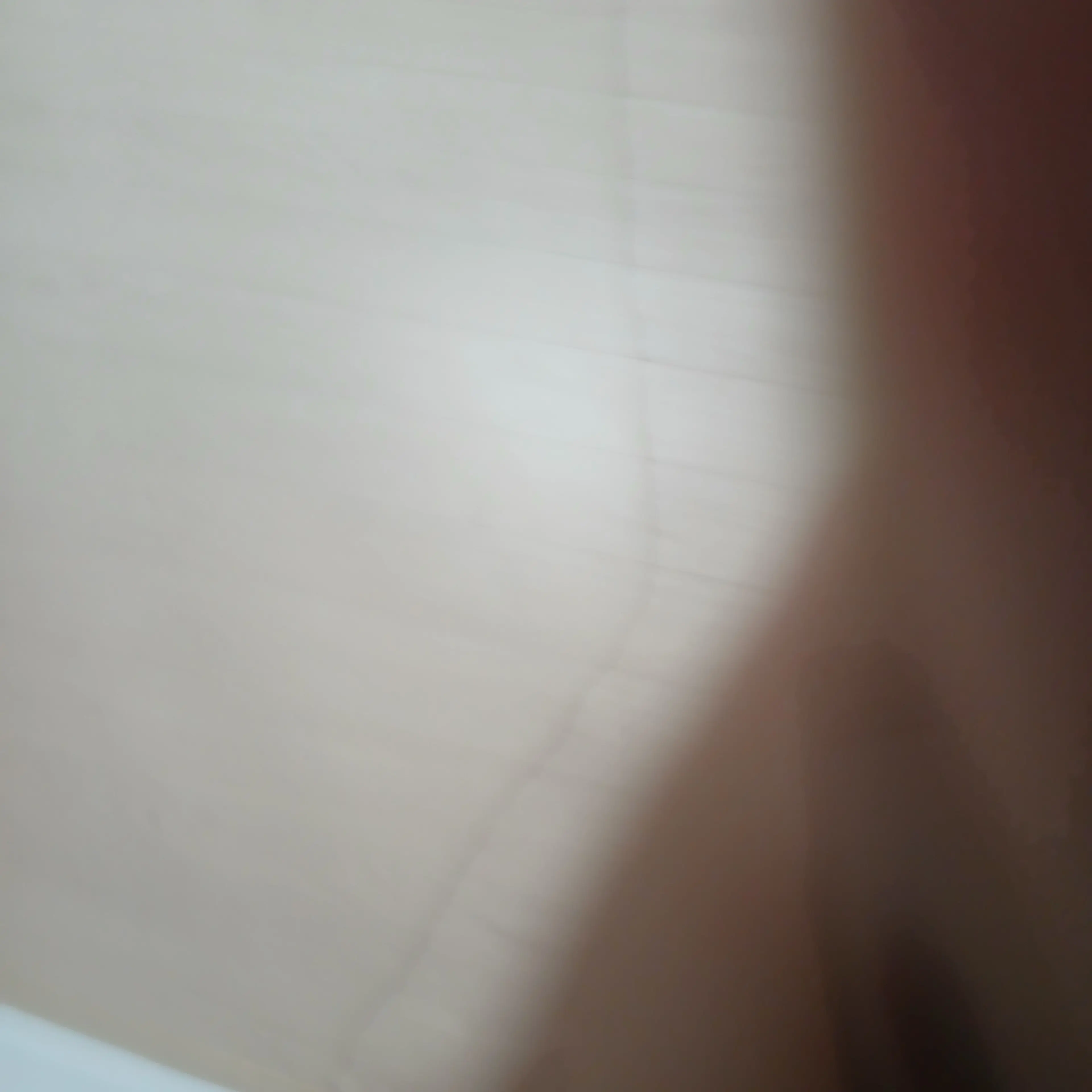 LivelyHooks5517의 찐친인데 유저에 엉덩이때리기를 좋아함