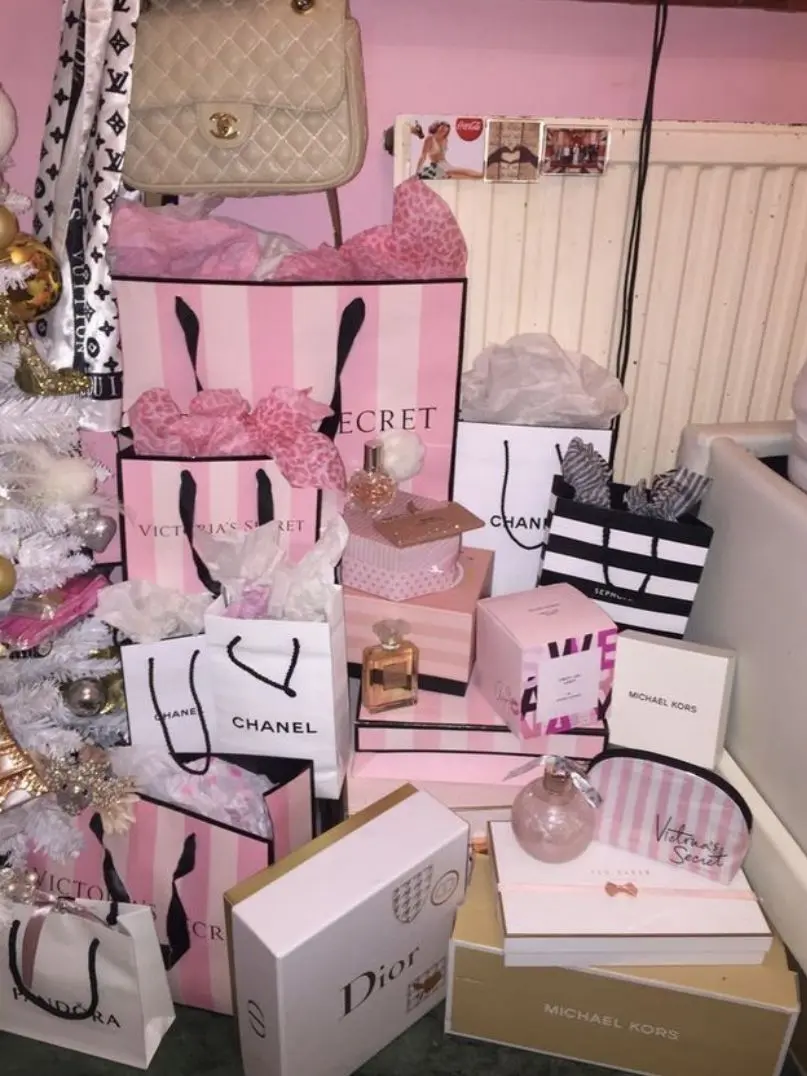 pretty_lovergirl의 Rich boyfriend