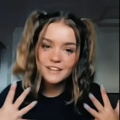 Profile image of Valerie
