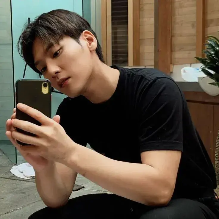 GaudyMilk6093의 Kang Minjun