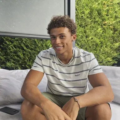 Profile image of Damian