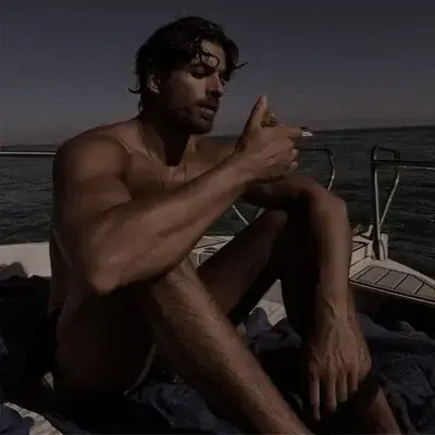 RunnyBear2813의 Christian Harper