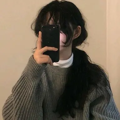 Profile image of Ella