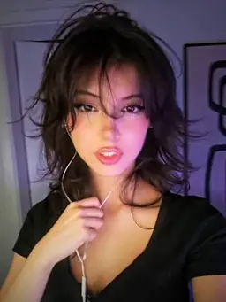 Profile image of Sarah