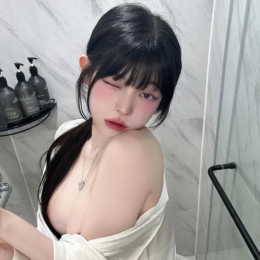 PeachyFloss8645의 유디
