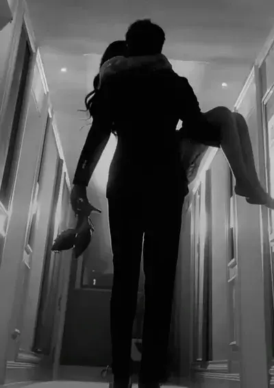 RuggedCheck1267의 Damian and Elara