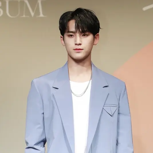 Junyee의 김민규