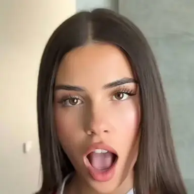 Profile image of Chloe Sutton