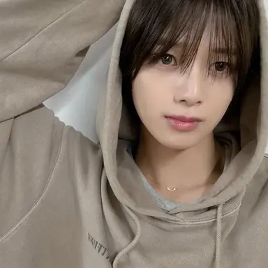 Profile image of K