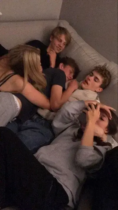 FoggySheaf1004의 Friend group